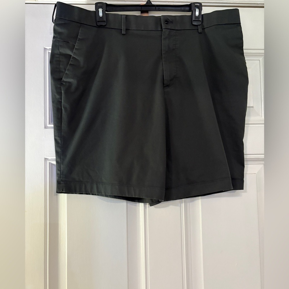 Gap Mens All Day Shorts Dark Grey Black Flat Front Stretch‎ Chino Size 42 1166